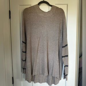 American Eagle Outfitters Beige Knit Sweater